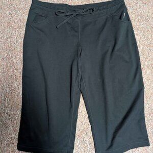 Lands End Capri Pants size Large